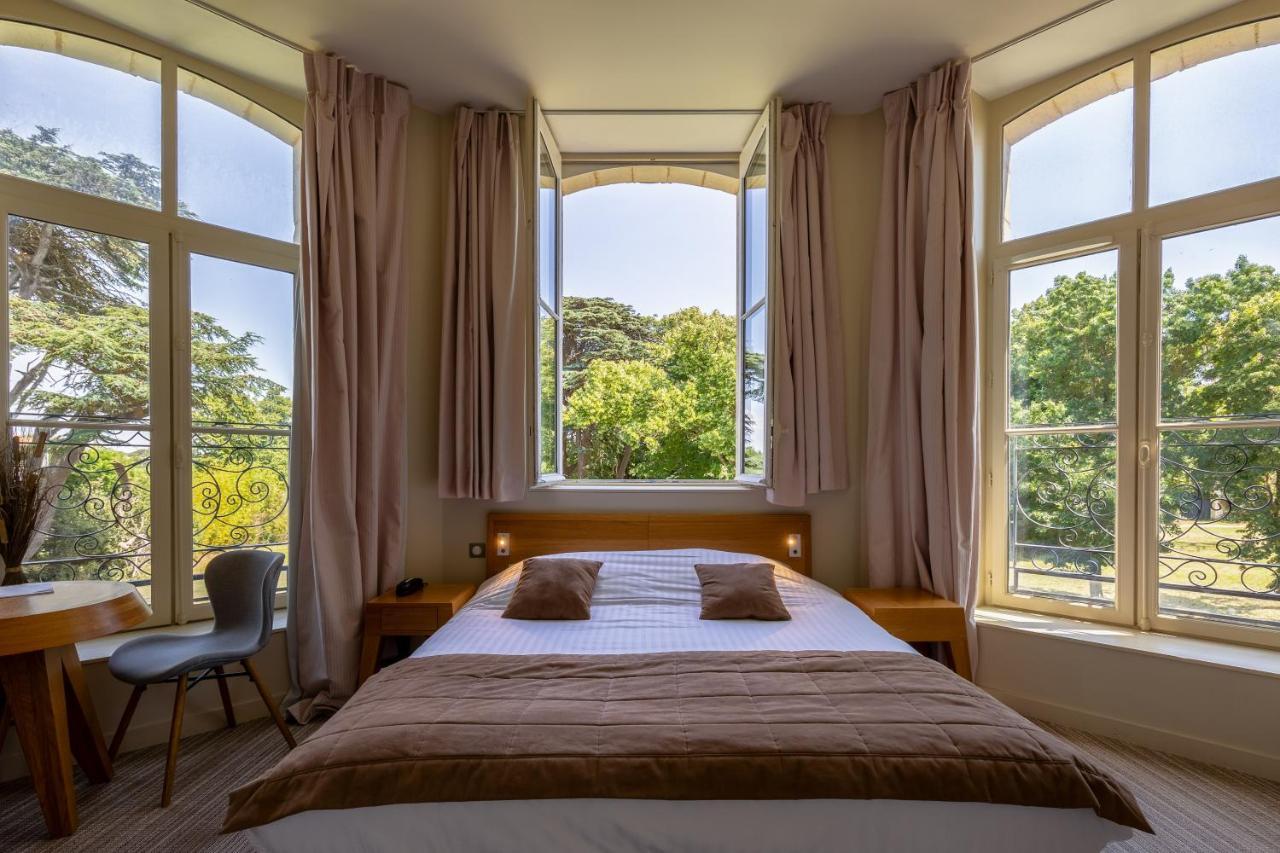 Hotel Et Spa Du Chateau 拉古德 外观 照片