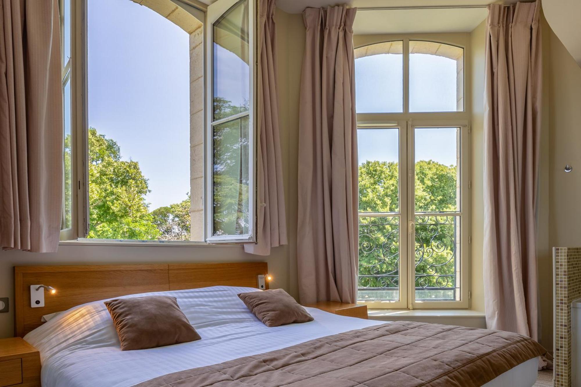 Hotel Et Spa Du Chateau 拉古德 客房 照片
